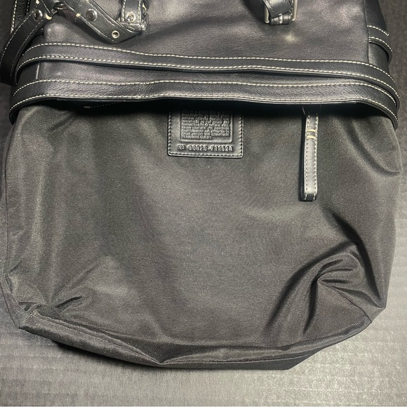 Vintage Coach Black Leather Tote Excellent, classy, LIKE NEW VERY WELL CARED FOR - Picture 17 of 17